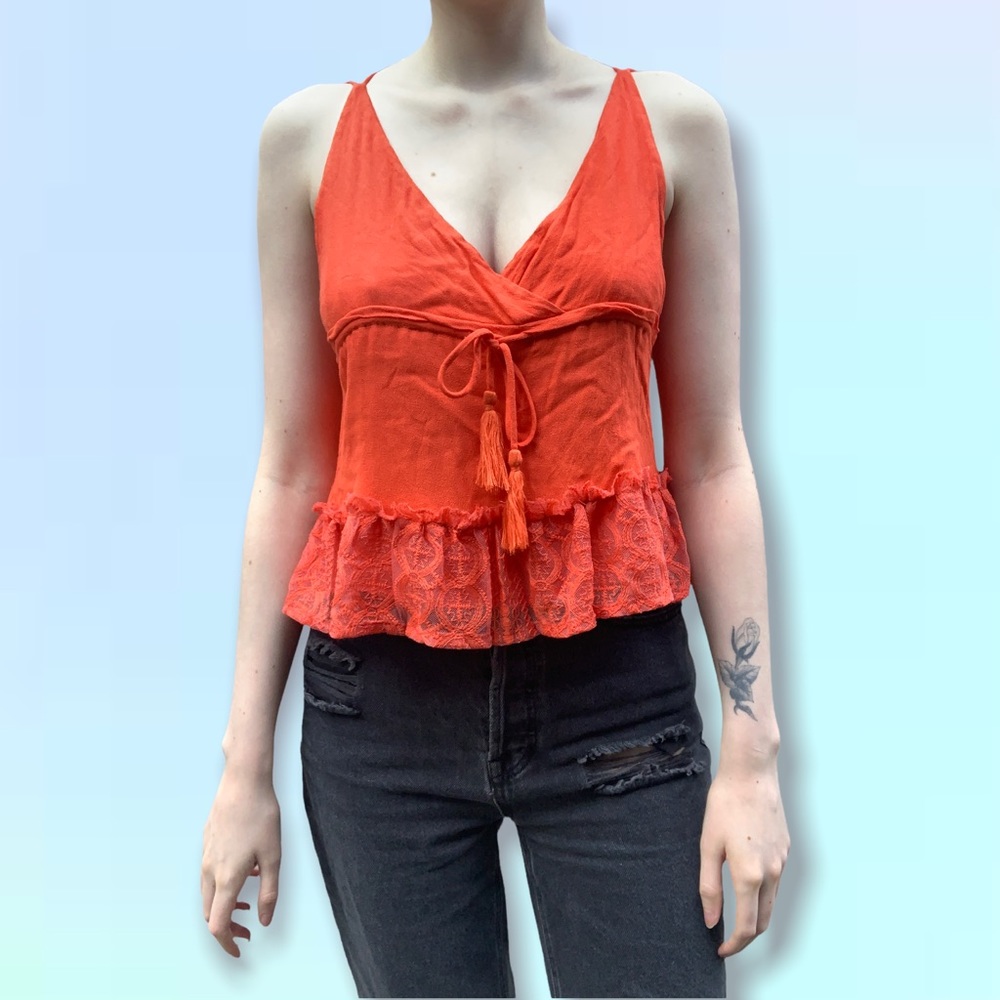 Honey Punch red-orange lace strappy back tank S